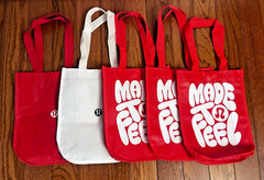 Lot of 5 Lululemon Red White Small Reusable Shopping Lunch Tote Handle Snap Bags