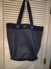 Thirty one blue polka dot tote bag