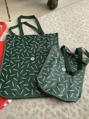 Lululemon large Reusable ECO 2 Red, 1 Green, And 2 Small NEW