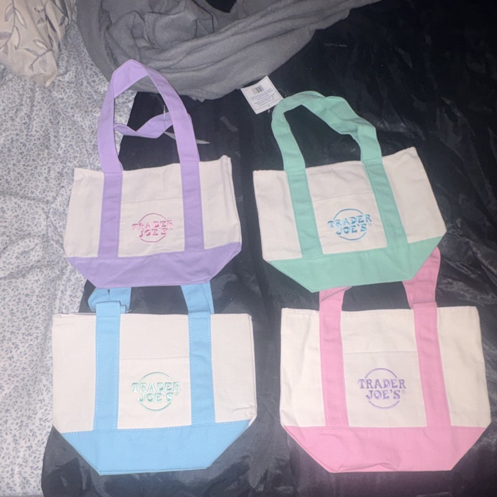 Trader Joe’s Canvas Colorblock Foldable Tote Bags Multicolor Set of 4