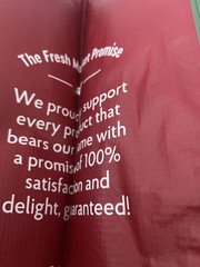 2 The Fresh Market Reusable Shopping Bags Keep Cool Fall Christmas 12 x 8 x 15