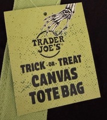 TRADER JOE’S HALLOWEEN *1 BLACK TOTE* NWT + FREE GIFT *FAST SHIPPING*🎁