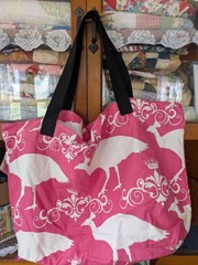 NWT June’s Whim Large Pink/White Bird Print Fabric Tote Bag w/ Zipper, Pockets