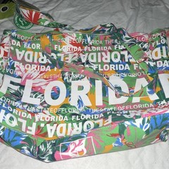 Robin Ruth Florida Floral Tote Bag Multicolor/Green with Zip Top Closure