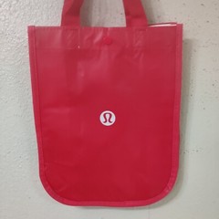 LULULEMON REUSABLE SHOPPING – GIFT BAG 11×9.5 RED WHITE SHOULDER STRAPS 5445