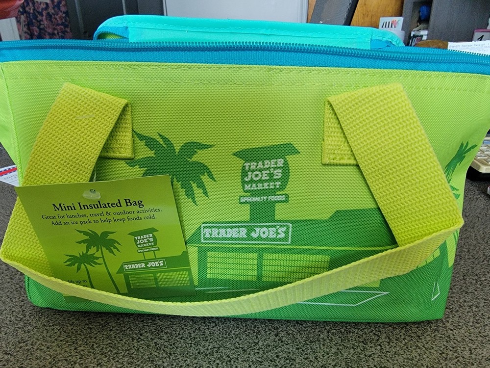 Trader Joe’s green palm tree print new just released insulated tote bags 1.5 gal