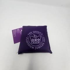 Royal Collection Trust Platinum Jubilee Foldaway Bag Queen Elizabeth 2022 Purple
