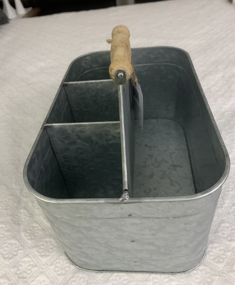 NWT metal tote with compartments