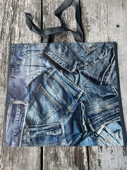 REUSABLE SHOPPING TRAVEL TOTE BAG DENIM JEANS PRINT ECO FRIENDLY TJX NEW