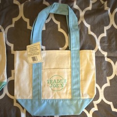 Trader Joe’s Mini Foldable Colorblock Pastel Tote Bags Set of 4