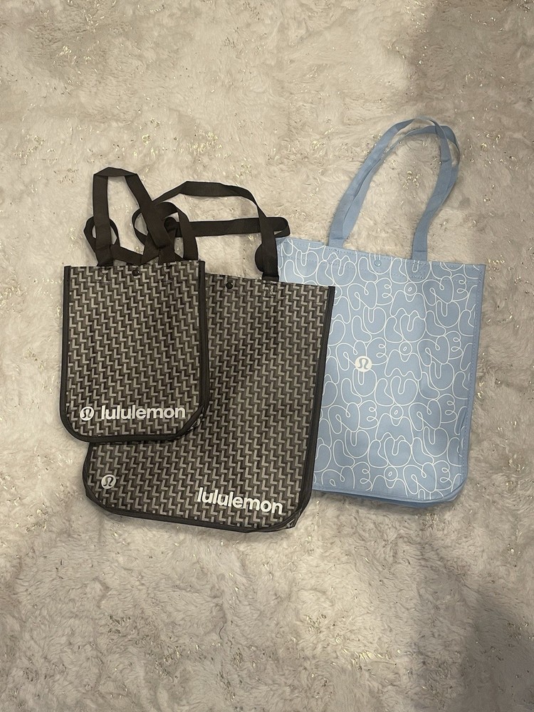 NEW LULULEMON HOLIDAY 2025 COLLECTION GIFT BAGS BUNDLE LOT LARGE SMALL GREY BLUE