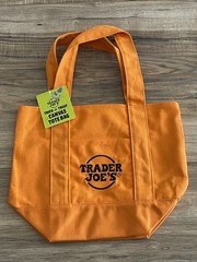 👻 Trader Joe’s 2025 Halloween “Trick or Treat” Tote Bag – Orange – New 🎃