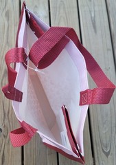 HEB Texas XO Tote Bag Love Kiss Heart Pink Red Destination Holiday 2025 New