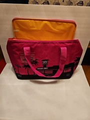New Trader Joe’s Pink / Magenta Reusable Insulated X-Large Cooler Bag 8 Gallon