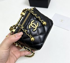 VIP-GIFT Makeup Bag Beauty Double Gold Ball Mini Box Bag Zipper Chain Crossbody