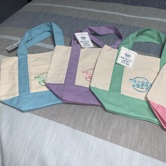 Trader Joe’s Mini Pastel Canvas Tote Lunch Bags Set Of 4 Colors Limited Edition