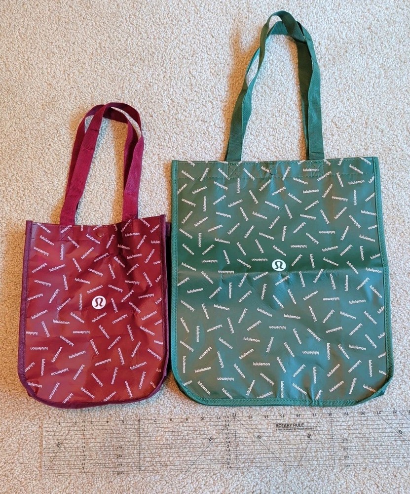 Lululemon – Small & Large Dark Red & Dk Green Monogram Shopping Bag SET Lot of 2