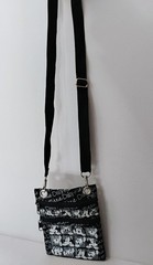 Disney Minnie Mouse Daisy Duck Black Canvas Crossbody Small 7.5″ Purse Bag