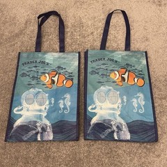 Trader Joes Reusable Shopping Bags Ocean Scene Lot Of 2 Clown Fish Scuba Diver