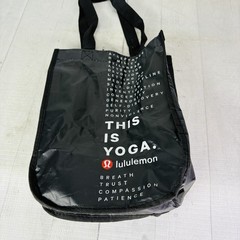 Lululemon Red Black White 9″ x 12″ Snap Close Reusable Shopping Bags Lot of 5