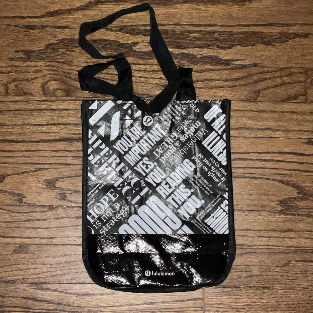 Lululemon Black White Foldable Reusable Shopping Bag Plastic Modern All-Over