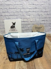 Trader Joe’s Large Insulated Cooler Tote Bag Blue Color 8 Gallon Beach Cooler