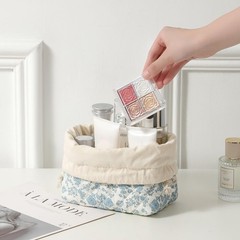 Cotton Quilted Drawstring Makeup Bag with Canvas 02Light Blue Flower