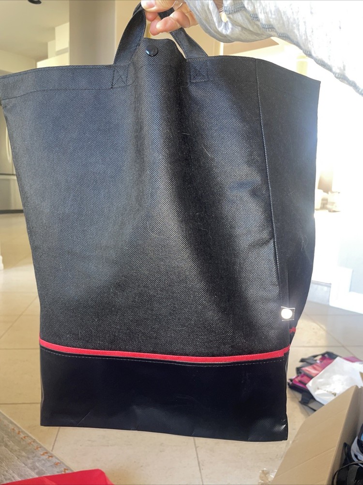 Limited Edition Lululemon Man’s Black Red Large Reusable Shopping Tote Bag Men’s