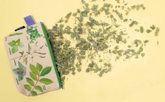 The Unemployed Philosophers Guild Weed Bag – 9″ 9 inch (Pack of 1),