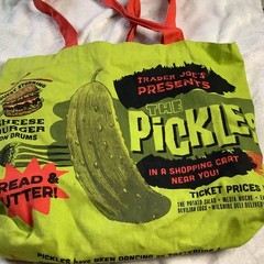 [RARE] TRADER JOES THE PICKLES NEON GREEN COTTON REUSABLE SHOPPING TOTE BAG