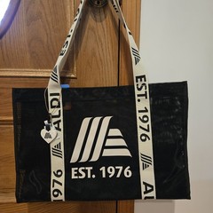 ALDI 50th Anniversary Mesh Tote Bag Black With Cream Straps Quarter Keychain NEW