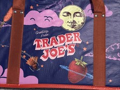 Trader Joe’s Stand-Up Collapsible Grocery Tote Bag 6 Gallon- Heavy Duty NEW 🦄