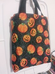 Hello Kitty Halloween Tote Bag completely reversible 13″ x 11″ x 2″ + 7″ handle