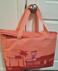 [FREE SHIPPING] Trader Joe’s Large Insulated Reusable Tote Bag 8 Gallon Peach
