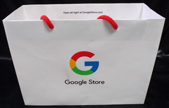 GOOGLE STORE WHITE PAPER TOTE REUSABLE GIFT BAG 10 x 4 x 7 WITH RED HANDLES