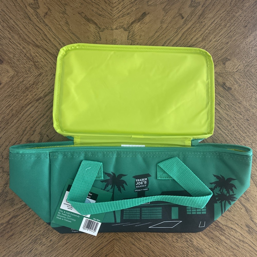 Trader Joe’s Green Insulated Cooler Bag 1.5 Gallon NWT Reusable