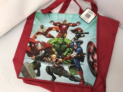 Marvel Avengers Tote Bag New with Tags Hulk Thor Iron Man Cap Hawkeye Falcon