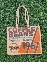 Trader Joe’s Reusable Tote Bag – Coffee Beans 1967 Pasadena Design🔴🟢 2026 NEW