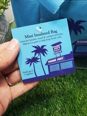 Trader Joe’s Summer 2026 Mini Insulated Tote Bag Blue Ocean 1.5 Gallons 🔵🌴NEW