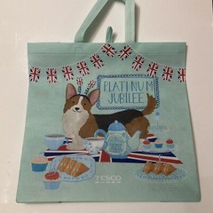 Tesco Queen Elizabeth Platinum Jubilee Bag Corgi Victoria Cake Flag 2022 UK New