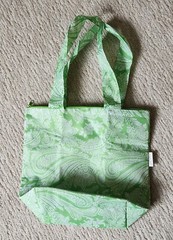 NEW SACHI green paisley insulated foldable tote market/lunch bag, zippered pouch