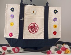 Trader Joe’s Embroidery XL Bag 18 Beautiful Flowers 🌺