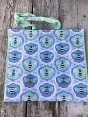 Bumble 🐝Bee Bees 🐝Blue Green Reusable Bag Tote Gift TJX 🐝New!