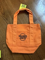 TRADER JOE’S HALLOWEEN *1 ORANGE TOTE* NWT Limited Edition!