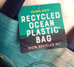 Trader Joe’s Recycled Ocean Plastic Bag 125 Uses Clown Fish Octopus Submarine