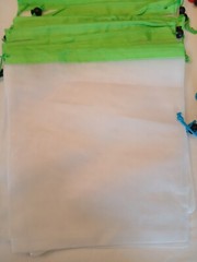Lot 16 bags 8 12×8 and 8 12×14 reusable mesh drawstring bags