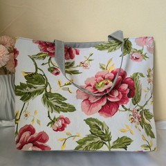 Reusable Tote Bag Floral Pink/Green/White Print Multicolor/Gray Handles