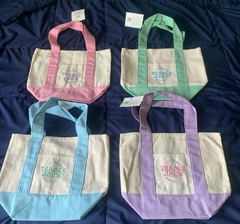 Trader Joe’s Spring 2026 Mini Tote Bags Pastel Colors Set Of 4 Very Rare
