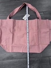 NWT ExcUsed Oversized Reusable Tote Pink Can hold up to 55 pounds