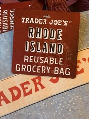 Rhode Island “Bruised” Trader Joe’s reusable Shopping grocery Tote 2 bags NEW ☕️